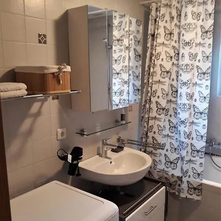 Apartment Ferienwohnung Monika 2 *